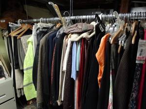 lot 1713 image: Large Lot of Quality Mens and Womens Hanging Clothes