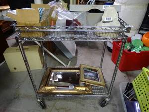 lot 1737 image: Short Metro Rack