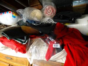 lot 1758 image: Sewing Material - Quilt Batting - Etc