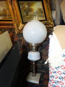 lot 1775 image: Hob-Nail Lamp