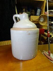 lot 1779 image: Crock