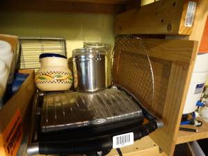 lot 1821 image: Kitchen Items  Storage  Electric Grill