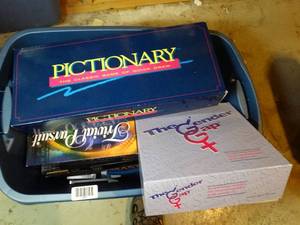 lot 1830 image: Box of games