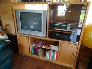 lot 1882 image: Solid Wood Quality TV Cabinet w TV