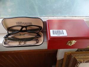 lot 1899 image: Glasses and Small Box