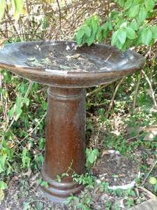 lot 1926 image: Bird Bath