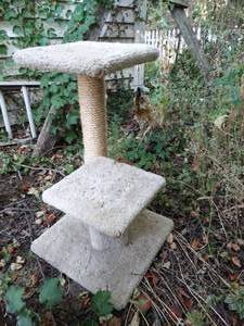 lot 1942 image: Cat Shelf and Bird House