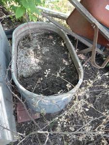 lot 1945 image: Stock Tank