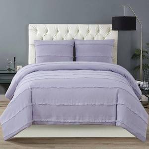 lot 70659 image: Christian Siriano Kristen FullQueen Duvet Cover Set Bedding