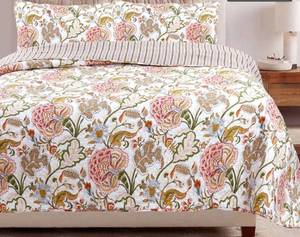 lot 70669 image: COZY LINE BREEZY FLORAL 3 PIECE REVERSIBLE COTTON QUILT SIZE KING