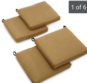 lot 70685 image: BLAZING NEEDLES INDOOROUTDOOR CHAIR CUSHIONS SET OF 4