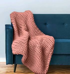 lot 70689 image: YOUR LIFESTYLE BY DONNA SHARP CHUNKY KNIT THROW