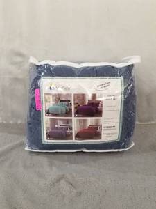 lot 70701 image: Porch & Den Heightsview Prewashed Lightweight 3-piece Quilted Bedspread Set King