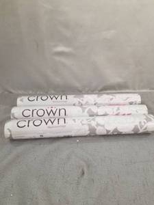 lot 70718 image: 3 Rolls Crown Hedgerow Grey Floral Trails Wallpaper