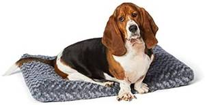 lot 37348 image: Amazon Basics Plush Pet Bed and Dog Crate Pad, Medium, 35 x 23 x 3 Inches, Gray Swirl