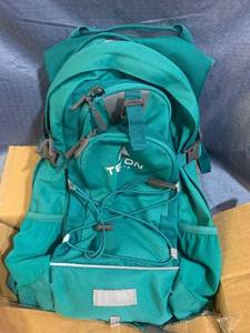 lot 49127 image: TETON Sports Oasis 18L Hydration Pack with Free 2-Liter water bladder The perfect backpack for Hiking, Running, Cycling, or Commuting