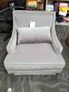 lot 3481 image: Plush Grey Accent Chair No Legs Would Be a Great Comfy Gaming Chair