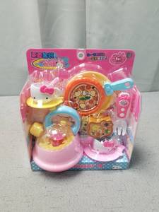 lot 3488 image: PINK RABBIT LITTLE GIRL PLAYSET