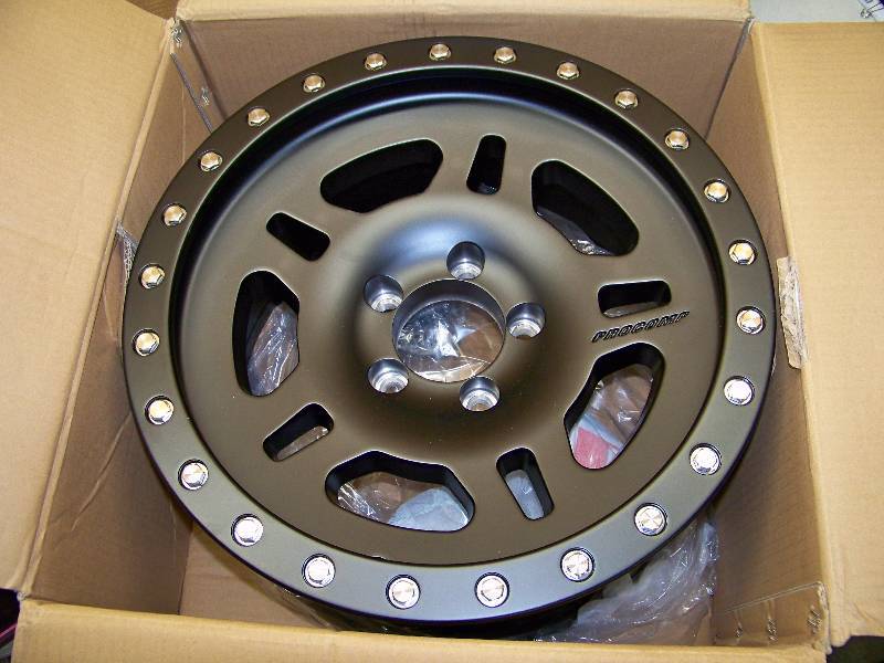 lot 56 image: ProComp Wheel