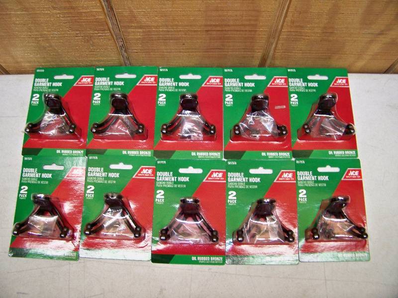 lot 111 image: 10 Packages of 2 Garment Hooks