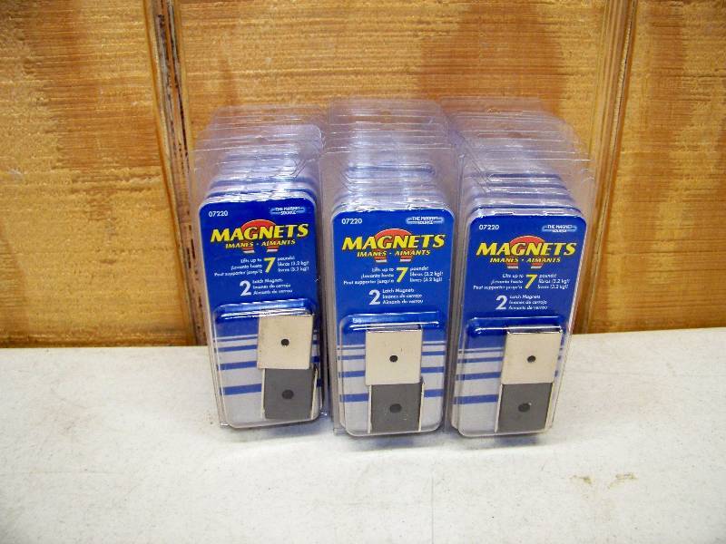 lot 116 image: 27 Packages of Latch Magnets