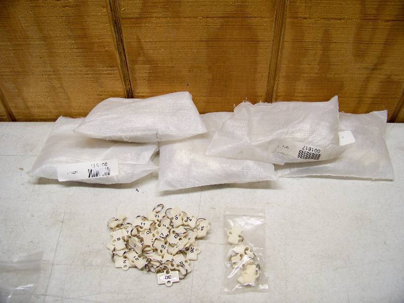 lot 140 image: 6 Packages of Key Holders