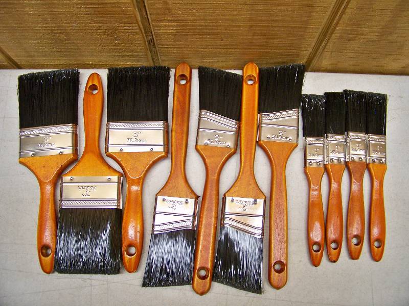 lot 145 image: 11 Paintbrushes