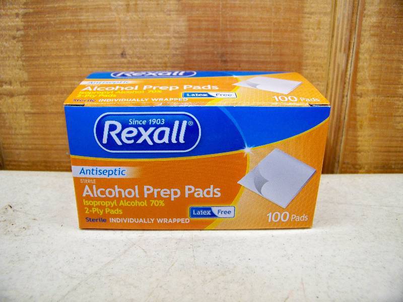lot 170 image: 30 Boxes of 100 Alcohol Prep Pads