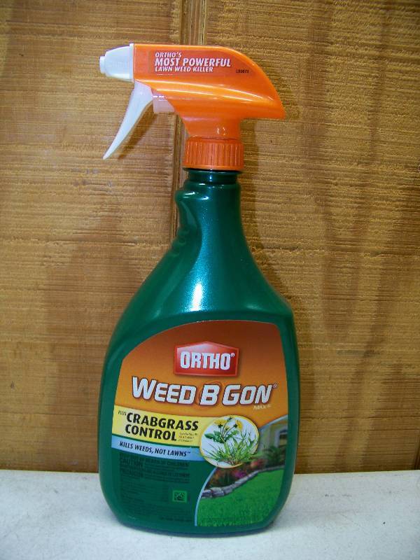 lot 200 image: 6 Bottles Ortho Weed B Gone Plus Crabgrass Control