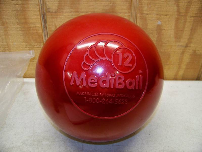 lot 236 image: MediBall Physical Therapy Medicine Ball