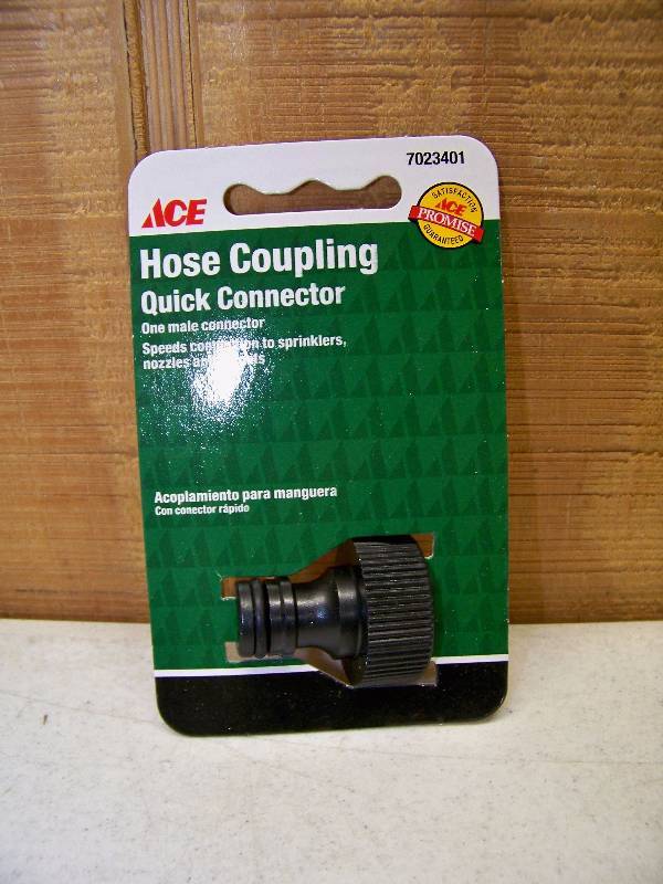 lot 309 image: 48 Hose Coupling Quick Connectors