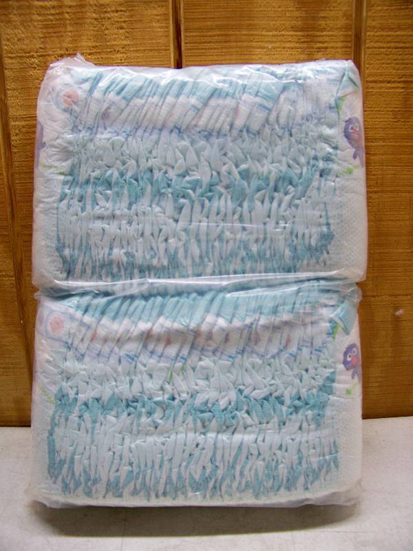 lot 333 image: Package of 80 Pampers Diapers