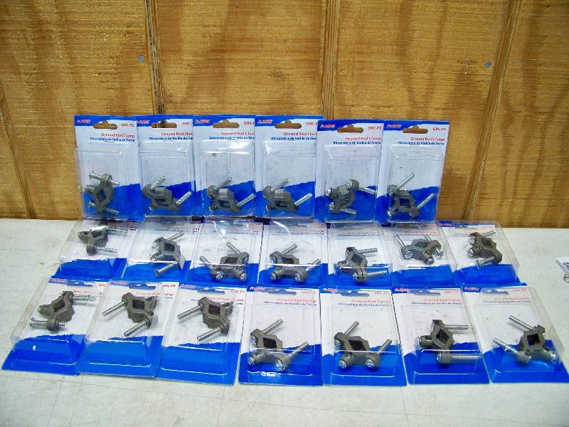 lot 410 image: 20 Fi-Shock Ground Rod Clamps