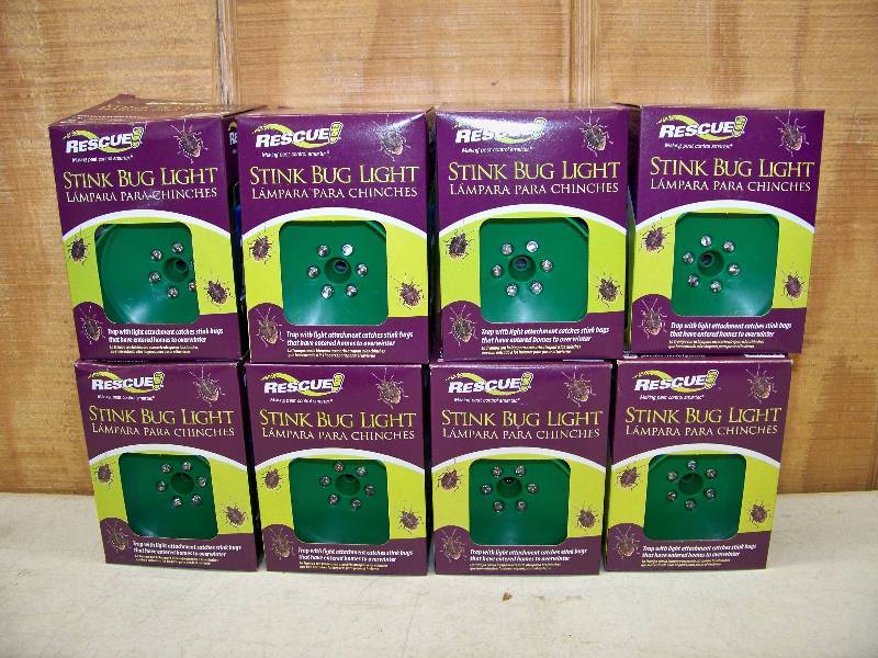lot 471 image: 8 Rescue Stink Bug Lights