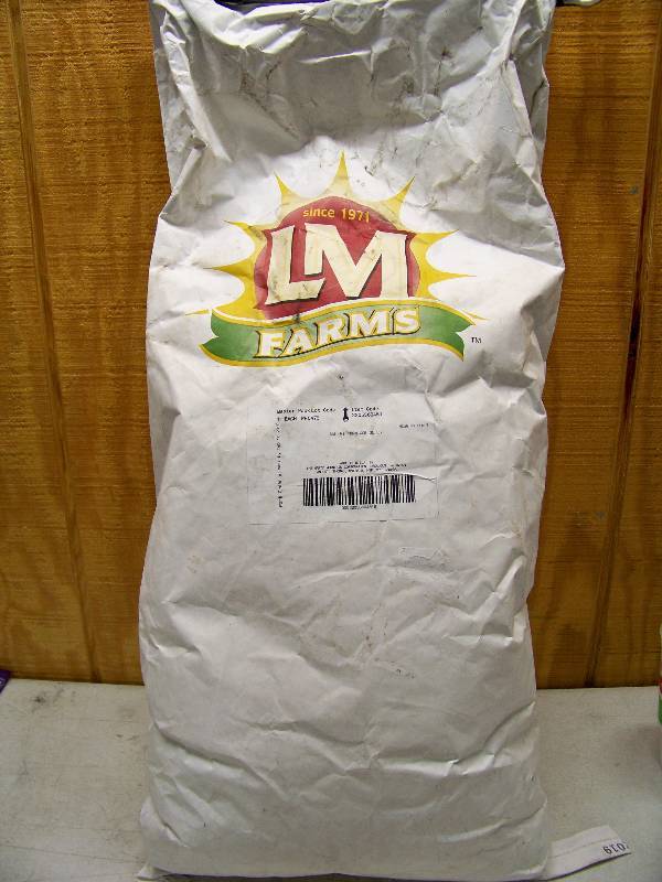 lot 494 image: 25lb Bag LM Farms All Natural Corn Cob Bedding
