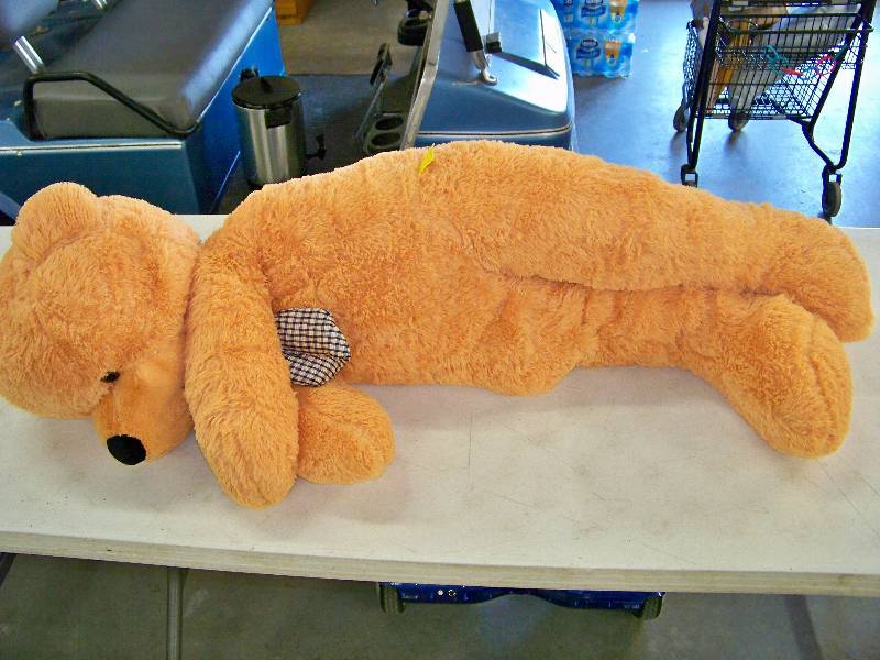 lot 500 image: Huge Stuffed Teddy Bear
