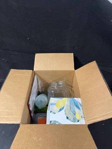 lot 1065 image: Mystery box