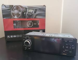 lot 34 image: Car MP5 Player