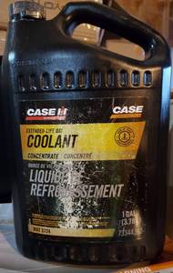lot 81 image: CASE Extended-Life Oat Coolant Concentrate, 1 gallon