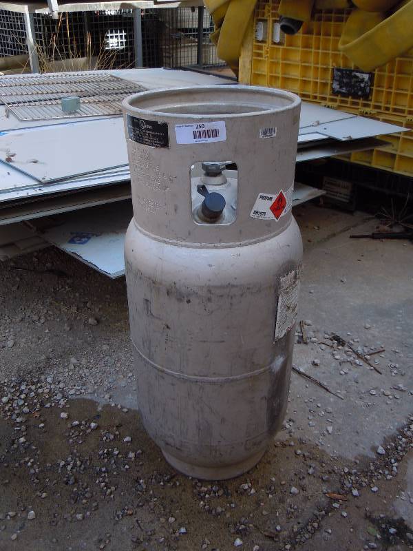lot 250 image: Propane Tank