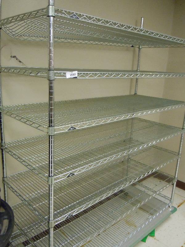 lot 137 image: Metro Rack Shelf