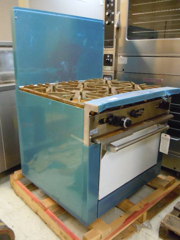 lot 27 image: 6 Burner Gas Grill Like New