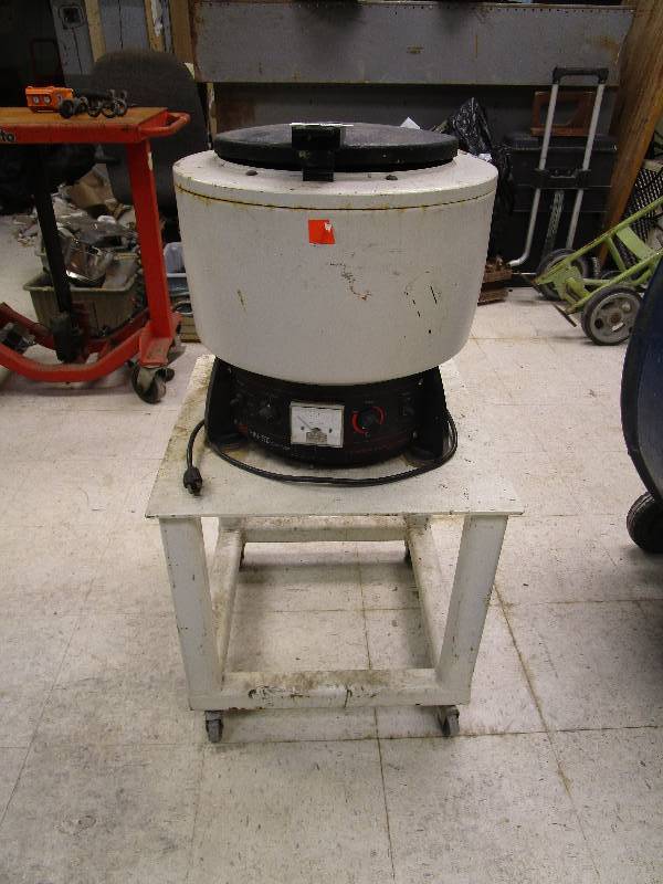 lot 128 image: IEC Centrifuge