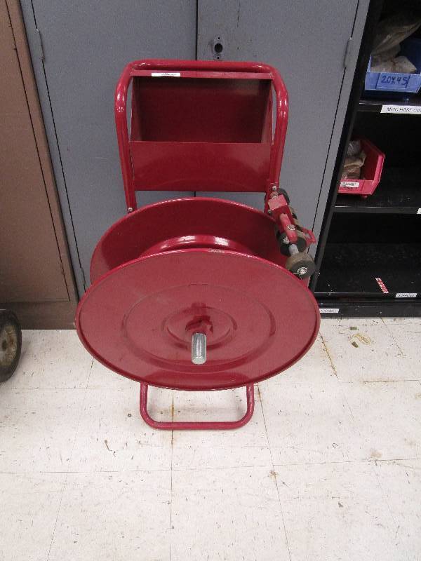 lot 143 image: Poly and Steel Strapping Cart
