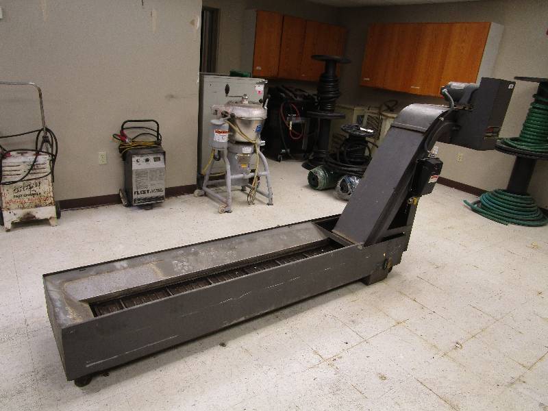 lot 151 image: Rolling Turbo Chip Conveyor