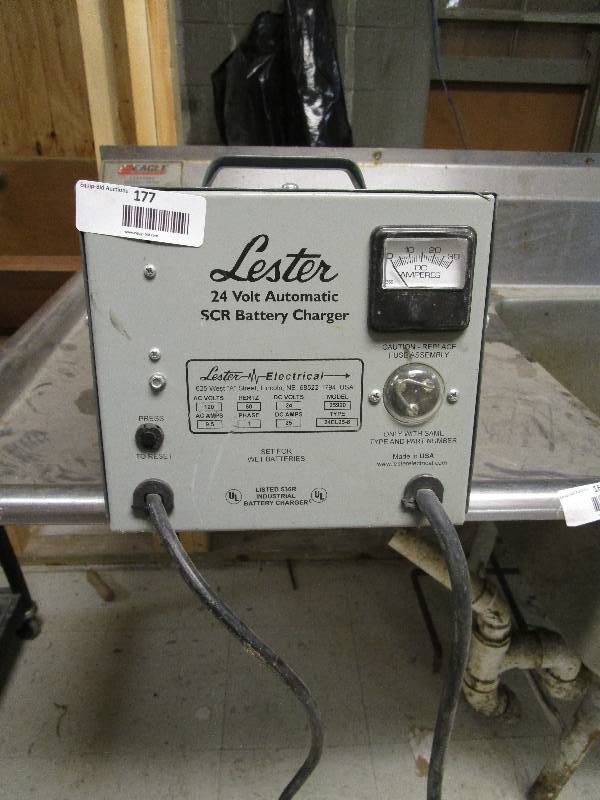 lot 177 image: Lester Automatic Battery Charger