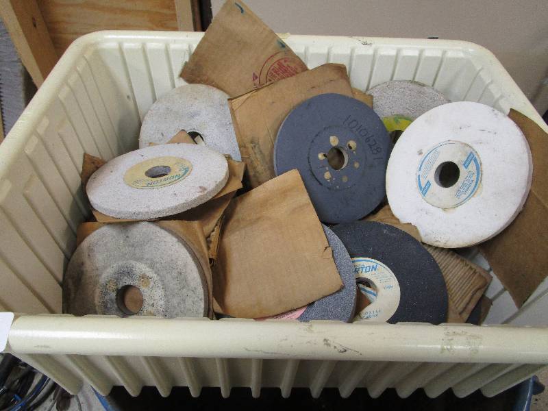 lot 191 image: Lot of Grinding Wheels