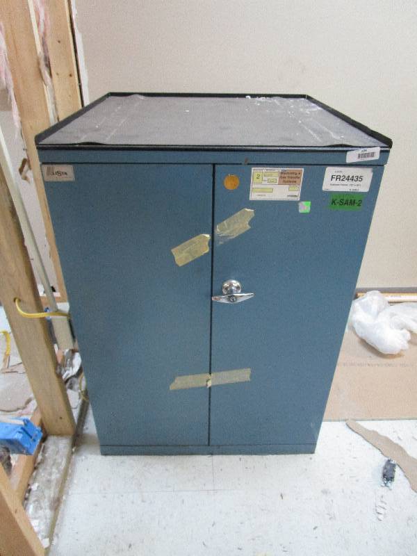 lot 199 image: Heavy Duty Storage Cabinet