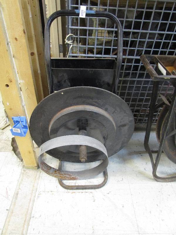 lot 205 image: Poly and Steel Strapping Cart