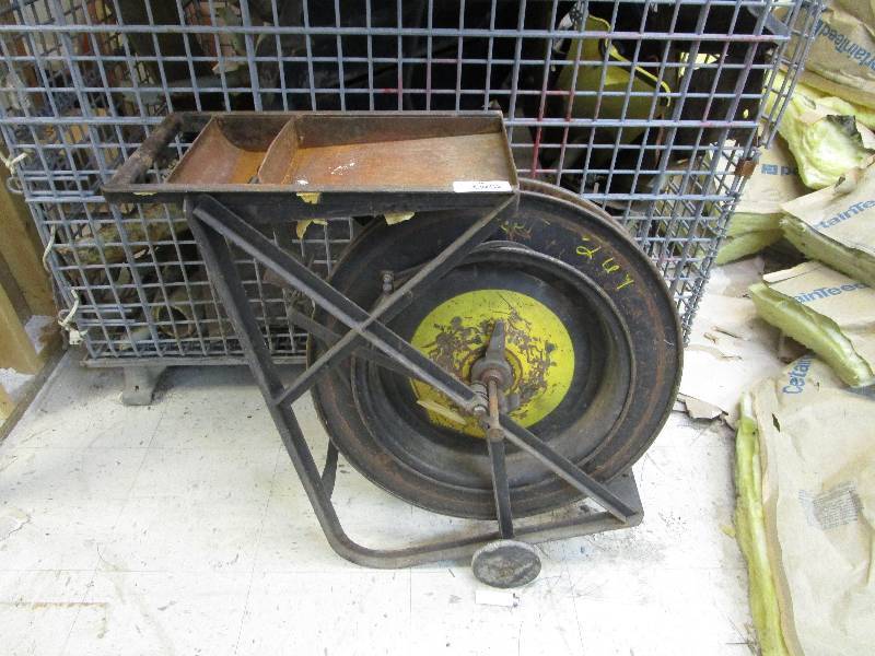 lot 206 image: Poly and Steel Strapping Cart